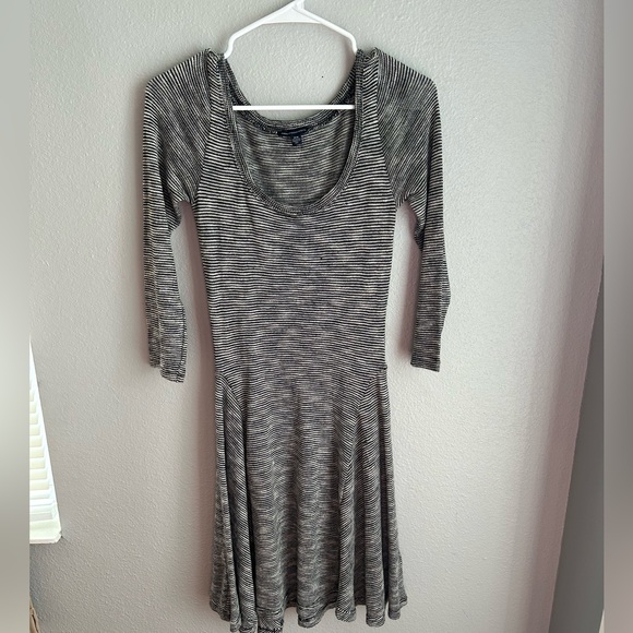 American Eagle Fit and Flare Black and White Dress - Picture 3 of 7